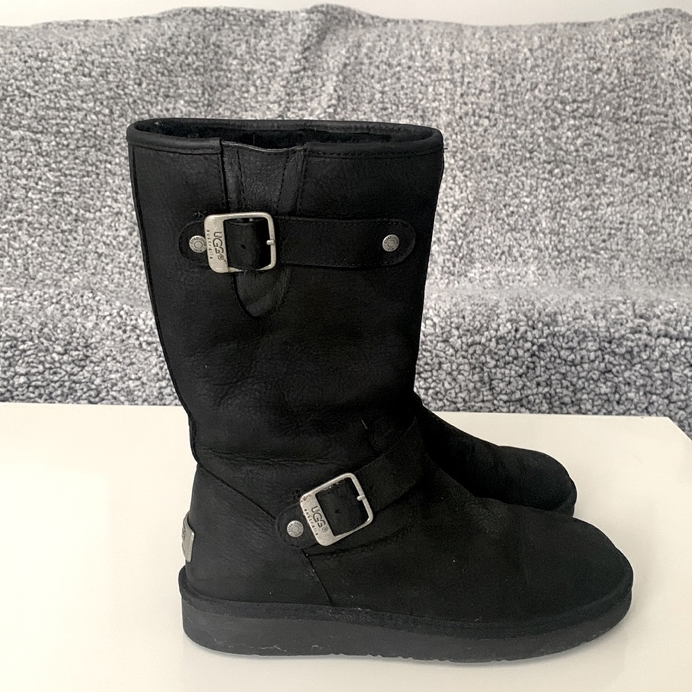 Ugg Boots EUC size 7.